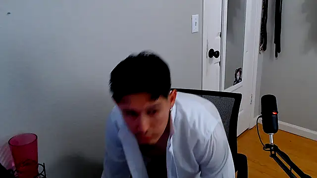 BProlific online show from April 29, 10:38 pm