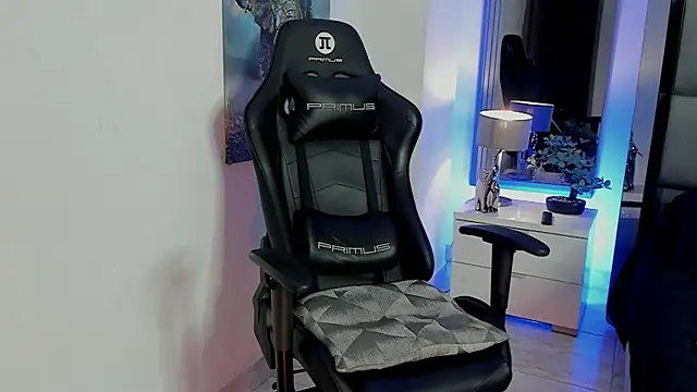 Dash Bukoski online show from February 5, 4:47 pm