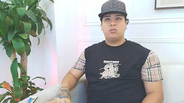 Naim Bennetsex online show from December 22, 6:27 pm