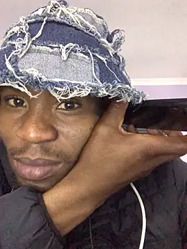 broskies777 online show from September 25, 7:29 am