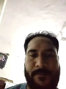 Snapshot of VijayLover69 chatting on October 2, 9:13 am VijayLover69 online show from October 2, 9:13 am