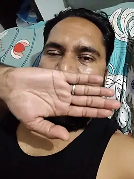 Snapshot of VijayLover69 chatting on October 6, 6:01 pm VijayLover69 online show from October 6, 6:01 pm