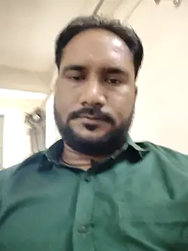 Snapshot of VijayLover69 chatting on October 28, 9:45 am VijayLover69 online show from October 28, 9:45 am