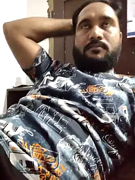 Snapshot of VijayLover69 chatting on October 9, 6:40 am VijayLover69 online show from October 9, 6:40 am