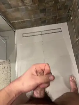 MrZli online show from February 23, 5:03 pm