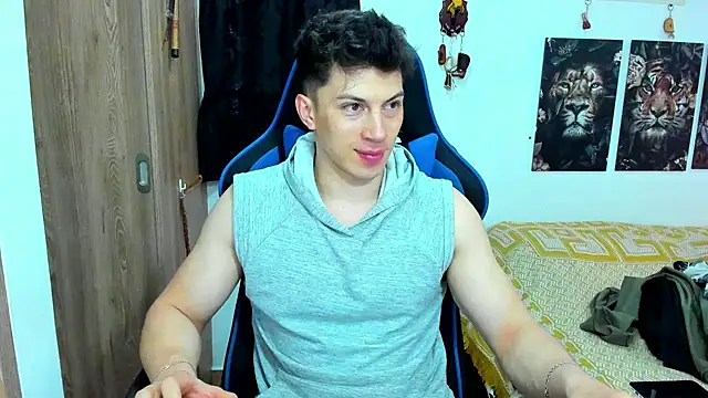 javiersexymann online show from December 29, 5:33 pm