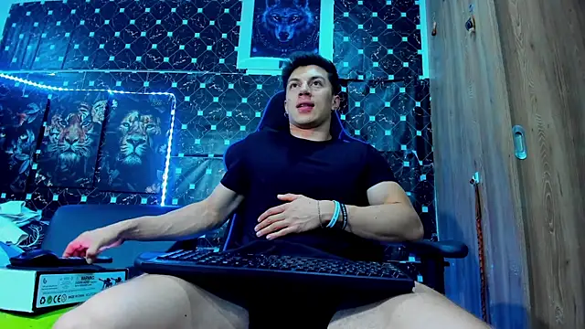 javiersexymann online show from October 6, 11:09 pm