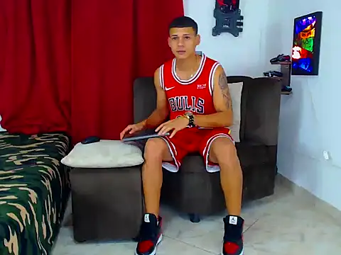 jefferson exotic21 online show from February 4, 7:47 am