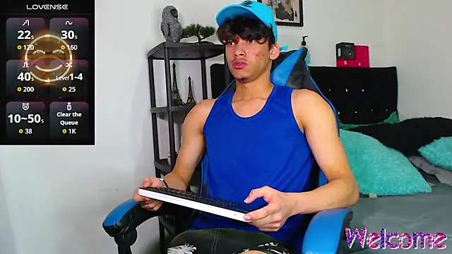 Gael Jones online show from November 26, 12:24 am