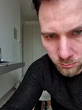 mrlyuis online show from February 25, 1:12 pm