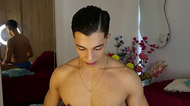 Troye Williams online show from April 25, 6:27 pm