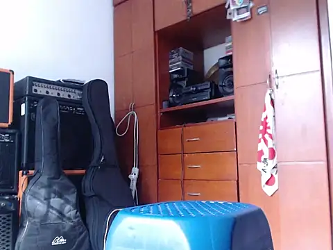 Diego  Barbarie   online show from November 20, 1:10 pm