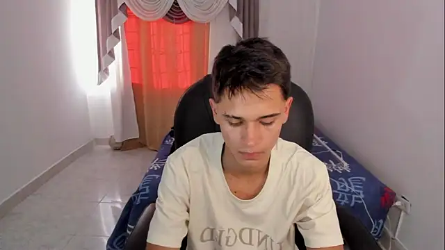 Aron Boyy online show from November 21, 9:47 pm