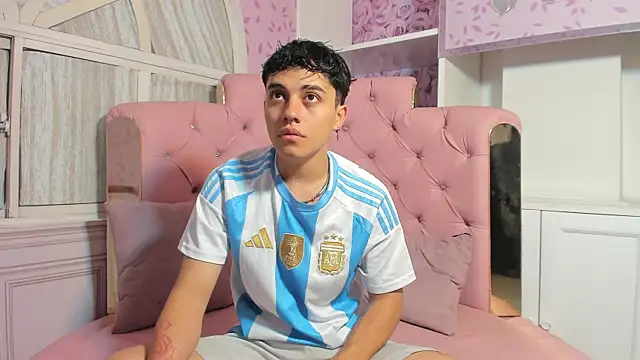 Dani rivass online show from November 26, 11:24 am