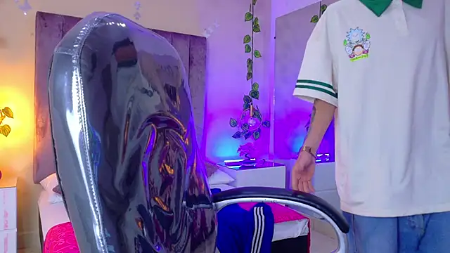 Nascary Fox online show from January 9, 8:03 pm