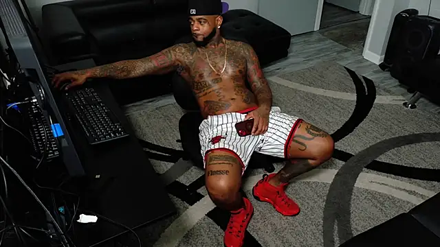 SLANGONDEMHOES online show from February 5, 5:42 pm