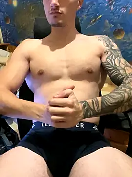 fronkie9384 online show from December 13, 8:26 pm