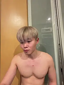 zachlee 69 online show from March 3, 8:05 pm