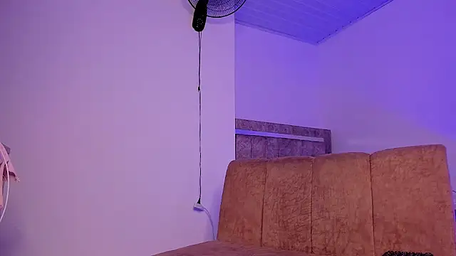 Cj davis  online show from December 20, 7:43 pm