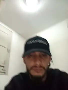 Juandavidbolivar online show from November 11, 5:12 am