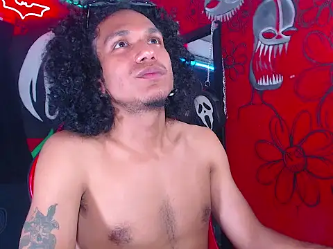 Snapshot of dante_hellsingx chatting on October 6, 12:37 am dante hellsingx online show from October 6, 12:37 am