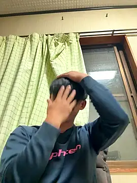 Snapshot of shoma2003 chatting on October 31, 1:58 pm shoma2003 online show from October 31, 1:58 pm