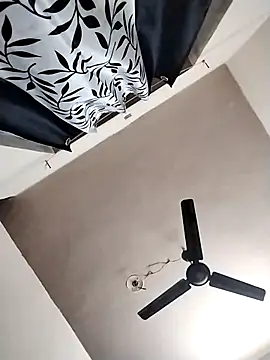 Snapshot of Hotyy_subhu chatting on October 9, 3:39 pm Hotyy subhu online show from October 9, 3:39 pm