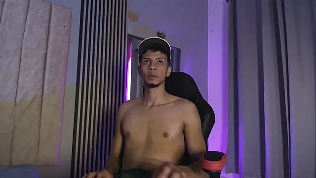 DustinandJordan online show from November 22, 4:56 am