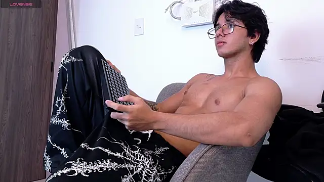 Markuss   online show from April 13, 8:15 am