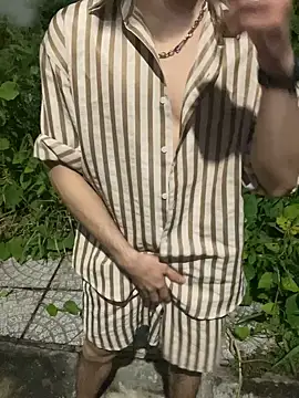 anhkiet huang online show from October 29, 3:15 pm