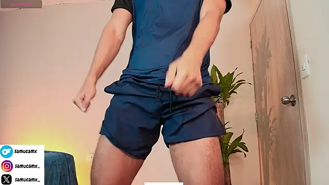 samucamx  online show from September 29, 12:09 am