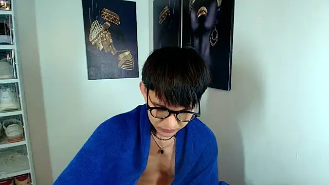 xxxhugecocktwinkxxx online show from November 5, 7:05 pm