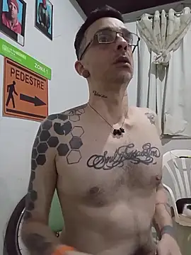 dinho carioca online show from November 15, 5:09 am