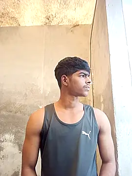 monster 33 online show from February 13, 7:58 am