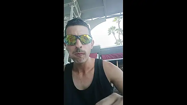 Snapshot of Greek_crazy_couple chatting on October 29, 12:08 pm Greek crazy couple online show from October 29, 12:08 pm