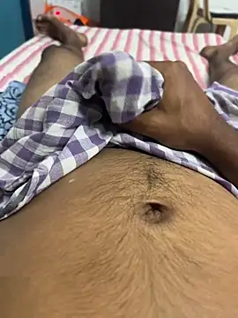 Snapshot of usermood2000 chatting on October 18, 7:02 am usermood2000 online show from October 18, 7:02 am