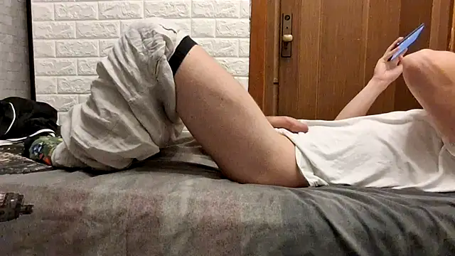 Snapshot of thelion0508 chatting on September 23, 6:24 am thelion0508 online show from September 23, 6:24 am