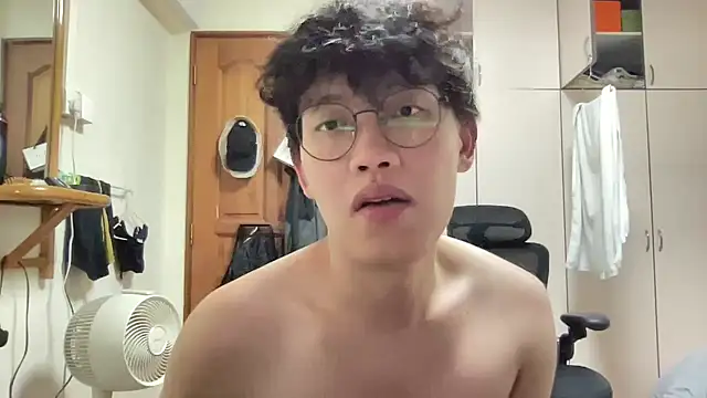 Passionatetwink2 online show from November 5, 9:44 am