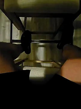 sthuart22 online show from November 27, 7:34 am