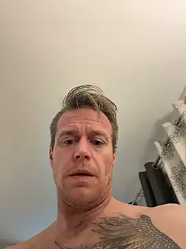 DILFiGuess11 online show from January 10, 3:12 am