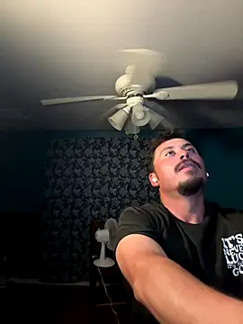 AlexR9700 online show from October 18, 6:18 am