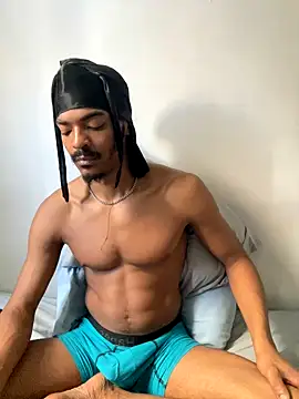 TRILLAHUNG online show from September 19, 2:50 pm