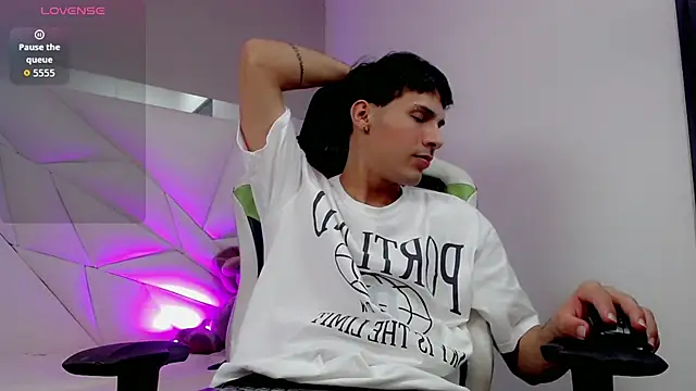 yankees  online show from September 26, 4:43 am