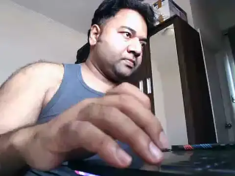 Snapshot of victorvicky69 chatting on September 9, 6:24 am victorvicky69 online show from September 9, 6:24 am
