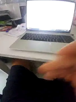 Snapshot of hpp66 chatting on September 25, 3:33 pm hpp66 online show from September 25, 3:33 pm