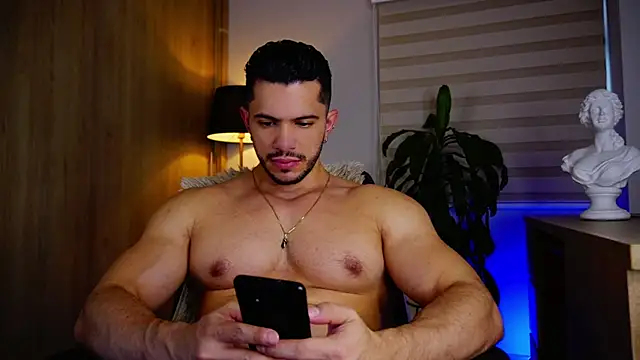 Erick Thompsonx online show from October 15, 8:49 pm