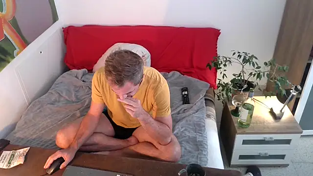 EdelHolz91 online show from September 16, 3:57 pm