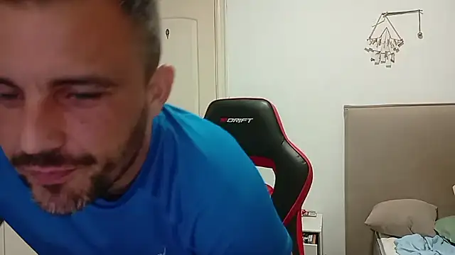 Captianamericablue online show from September 22, 8:41 pm