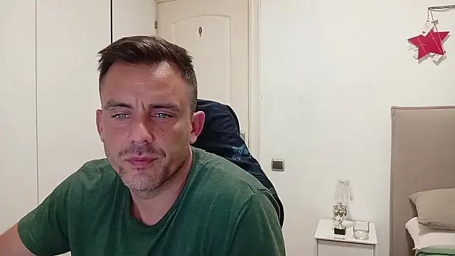 Captianamericablue online show from October 21, 10:45 pm