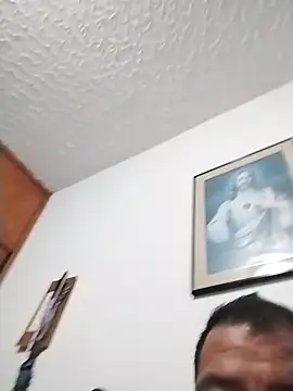 latinblack16 online show from November 8, 3:21 am